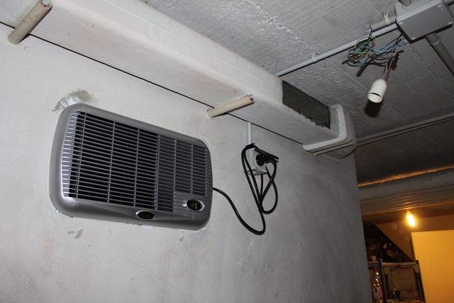 Installation d'un climatsieur KoolR dans un mur