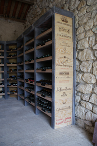 vinea-plaques-bois- estampille-cote-casier-bouteilles